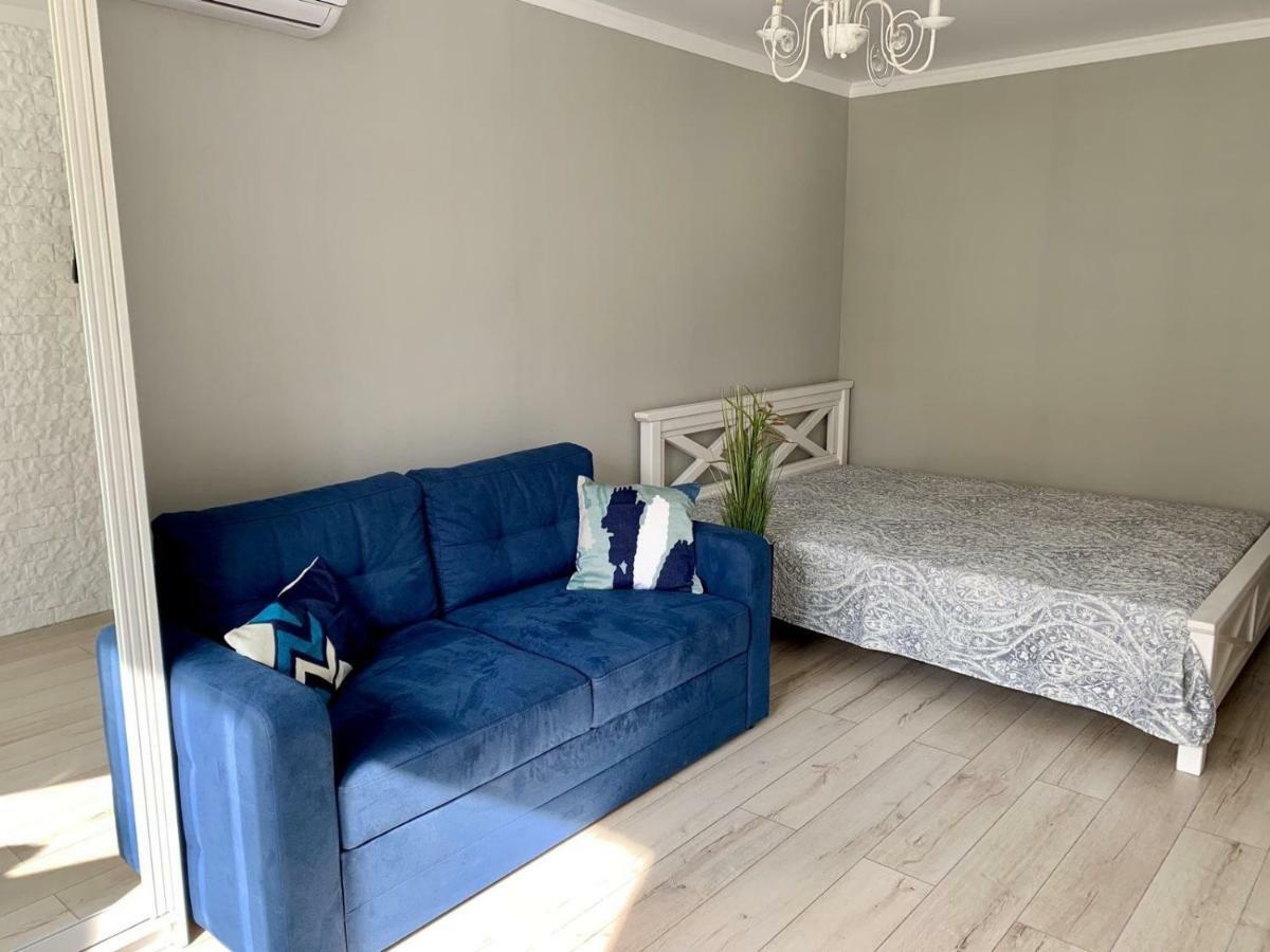 Sisters Apartment Ukr Чернигов Экстерьер фото